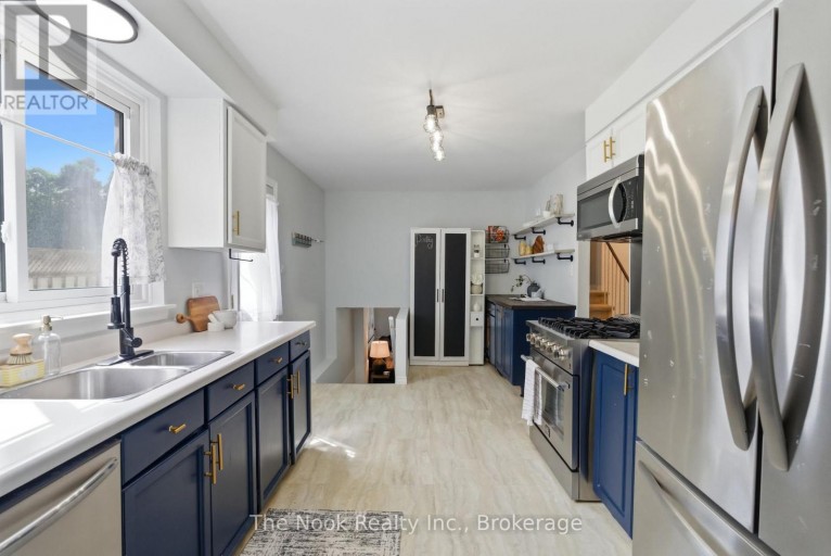 30 DEERPARK CRESCENT, Clarington (Bowmanville), Ontario, L1C3M3