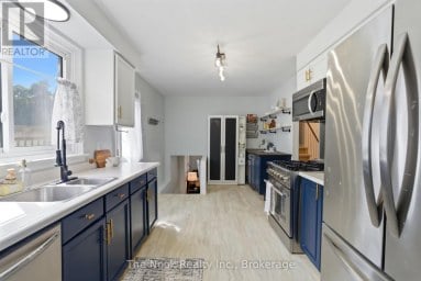 30 DEERPARK CRESCENT Clarington (Bowmanville) Ontario photo 24