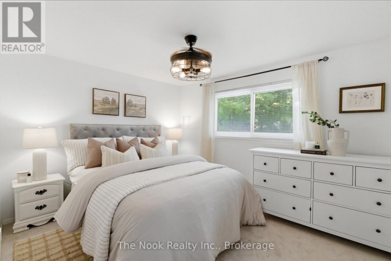 30 DEERPARK CRESCENT, Clarington (Bowmanville), Ontario, L1C3M3