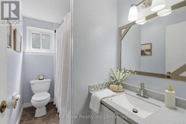 30 DEERPARK CRESCENT Clarington (Bowmanville) Ontario photo 37