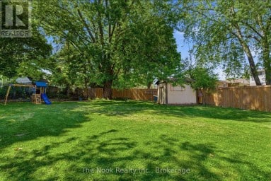 30 DEERPARK CRESCENT Clarington (Bowmanville) Ontario photo 44