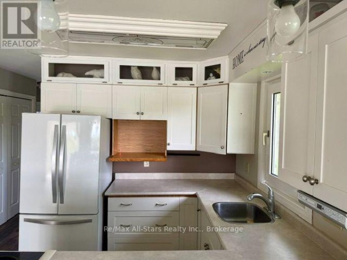 18 BASS LAKE ROAD, Trent Lakes, Ontario, K0M1A0