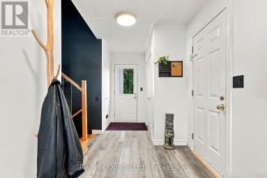 111 CANNIFTON ROAD N Belleville (Thurlow Ward) Ontario photo 13