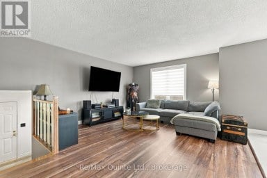 111 CANNIFTON ROAD N Belleville (Thurlow Ward) Ontario photo 16