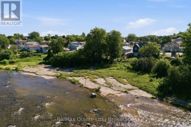 111 CANNIFTON ROAD N Belleville (Thurlow Ward) Ontario photo 38