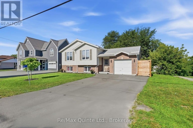 111 CANNIFTON ROAD N, Belleville (Thurlow Ward), Ontario, K0K1K0