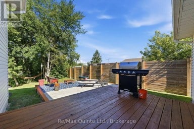 111 CANNIFTON ROAD N Belleville (Thurlow Ward) Ontario photo 8