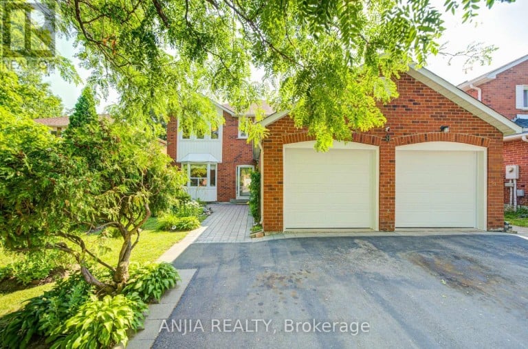 8 BROOKLYN CRESCENT, Markham (Unionville), Ontario, L3P7C1