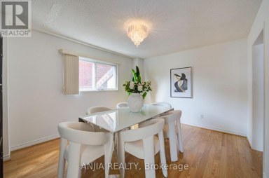 8 BROOKLYN CRESCENT Markham (Unionville) Ontario photo 16
