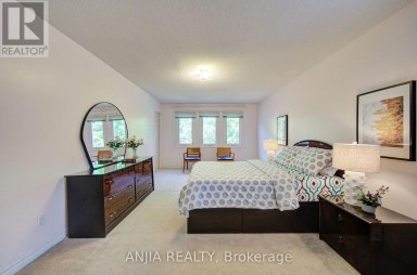 8 BROOKLYN CRESCENT Markham (Unionville) Ontario photo 24