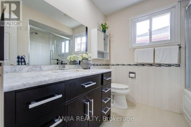 8 BROOKLYN CRESCENT Markham (Unionville) Ontario photo 28