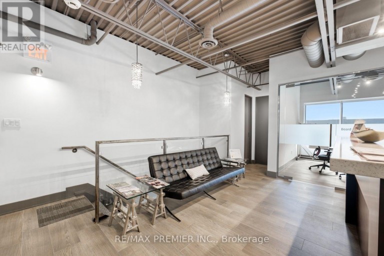 12 - 13 KENVIEW BOULEVARD, Brampton (Parkway Belt Industrial Area), Ontario, L6T5K9