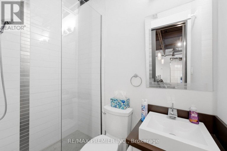12 - 13 KENVIEW BOULEVARD, Brampton (Parkway Belt Industrial Area), Ontario, L6T5K9