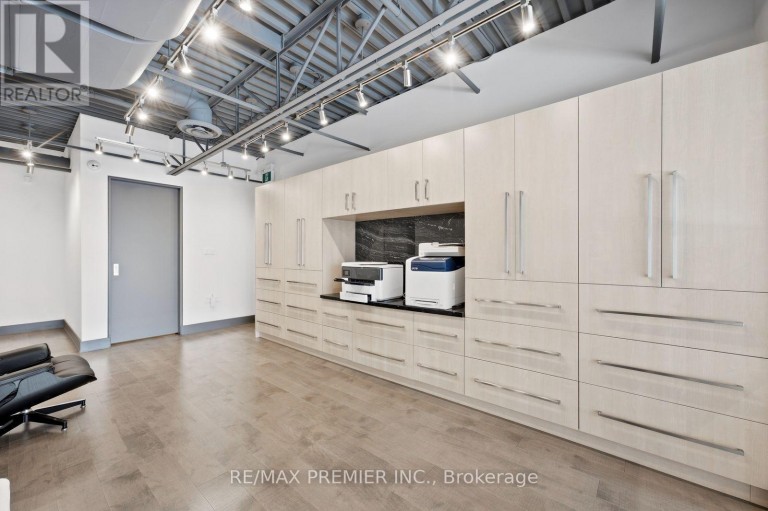 12 - 13 KENVIEW BOULEVARD, Brampton (Parkway Belt Industrial Area), Ontario, L6T5K9