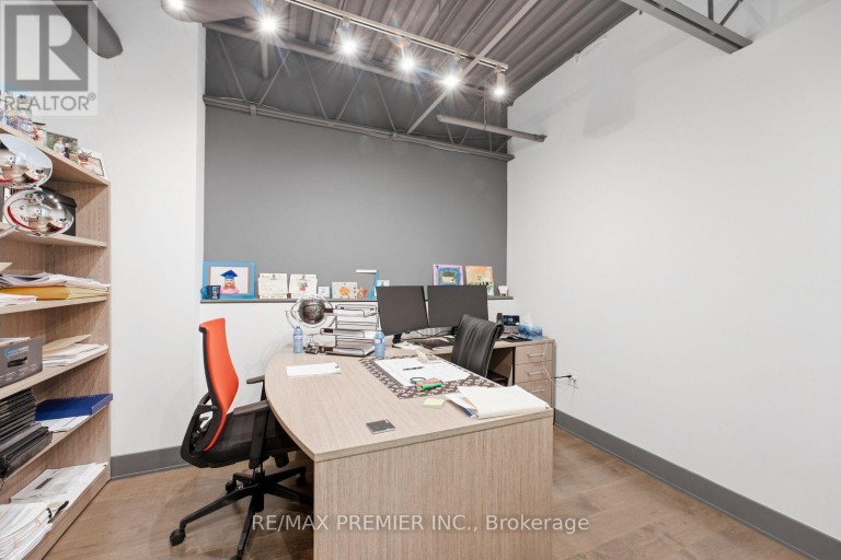 12 - 13 KENVIEW BOULEVARD, Brampton (Parkway Belt Industrial Area), Ontario, L6T5K9