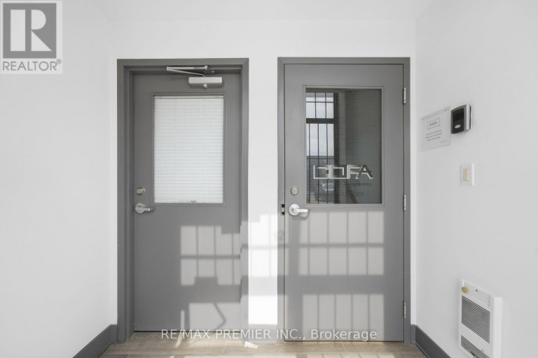 12 - 13 KENVIEW BOULEVARD, Brampton (Parkway Belt Industrial Area), Ontario, L6T5K9