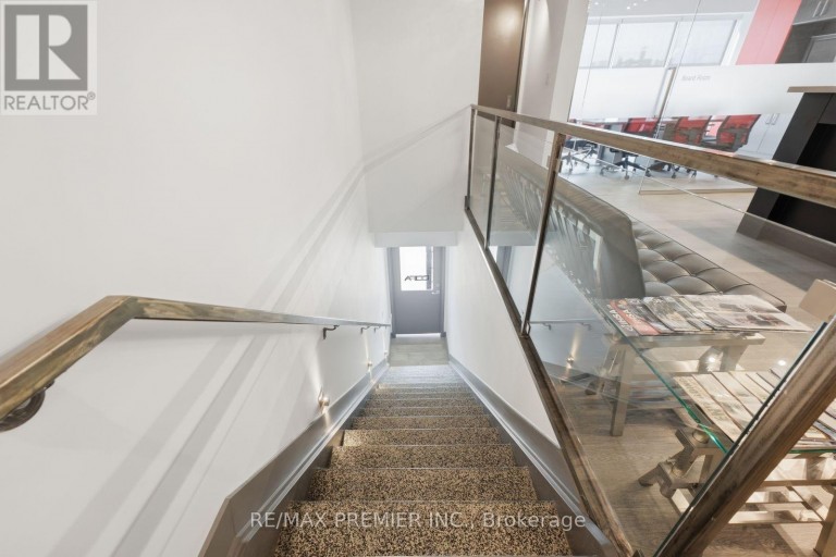 12 - 13 KENVIEW BOULEVARD, Brampton (Parkway Belt Industrial Area), Ontario, L6T5K9