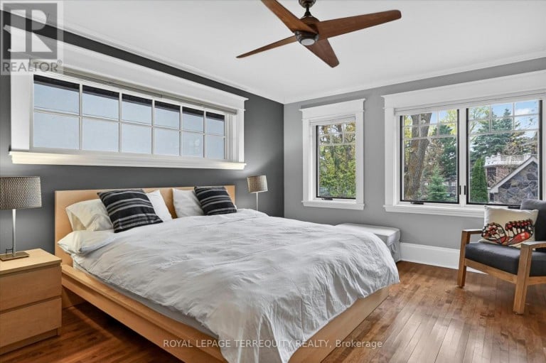 53 BENSON AVENUE, Peterborough (Northcrest Ward 5), Ontario, K9H5X7
