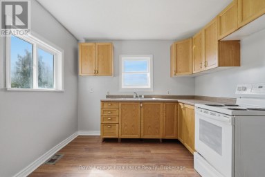 199 DUNDAS STREET E Quinte West (Trenton Ward) Ontario photo 20