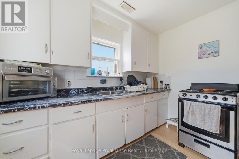 199 DUNDAS STREET E, Quinte West (Trenton Ward), Ontario, K8V1L7