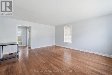 199 DUNDAS STREET E Quinte West (Trenton Ward) Ontario photo 9