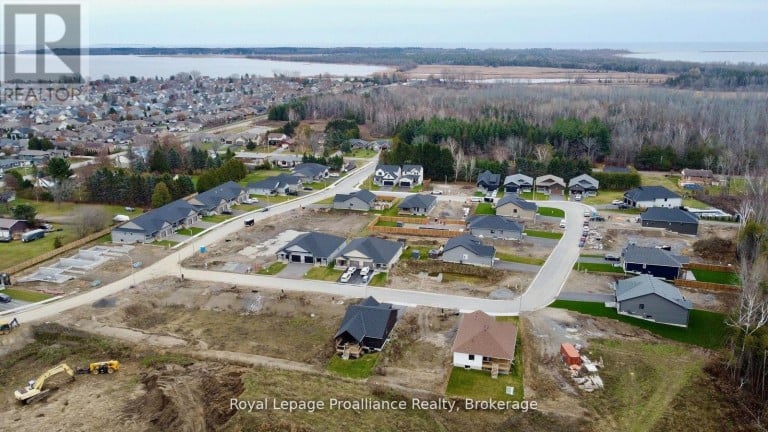 14 CLAYTON JOHN AVENUE, Brighton, Ontario, K0K1H0