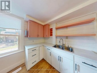166 BURNHAM STREET Belleville (Belleville Ward) Ontario photo 15