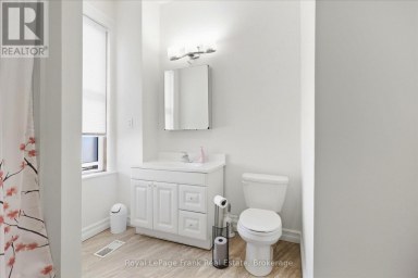 226 LAKE STREET Peterborough (Town Ward 3) Ontario photo 26