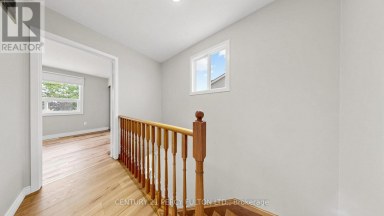 18 TIPTON CRESCENT Ajax (Central West) Ontario photo 19