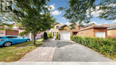 18 TIPTON CRESCENT Ajax (Central West) Ontario photo 2