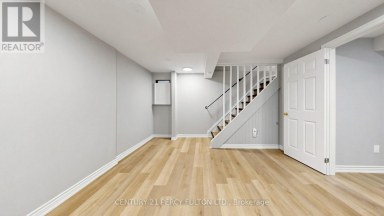 18 TIPTON CRESCENT Ajax (Central West) Ontario photo 38