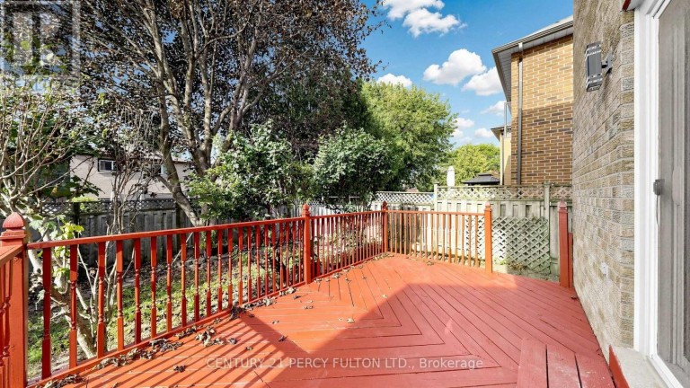 18 TIPTON CRESCENT, Ajax (Central West), Ontario, L1T2L1