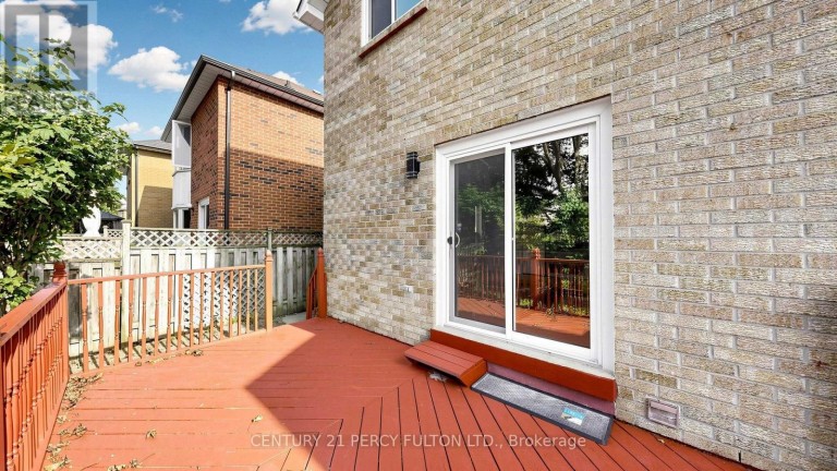 18 TIPTON CRESCENT, Ajax (Central West), Ontario, L1T2L1