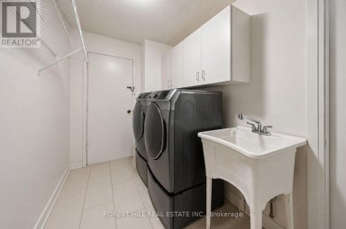 38 CRYSTAL DRIVE Richmond Hill (Mill Pond) Ontario photo 13