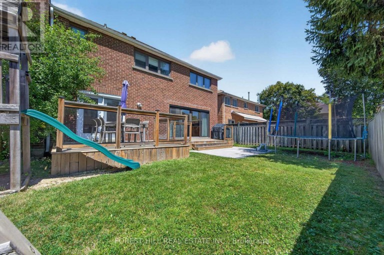 38 CRYSTAL DRIVE, Richmond Hill (Mill Pond), Ontario, L4C7Y4