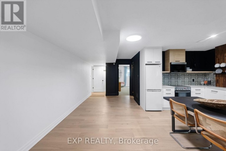 LOWER - 256 OLD MOSLEY STREET, Wasaga Beach, Ontario, L9Z2J2