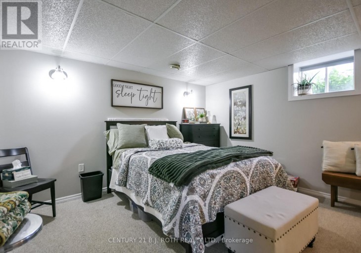 7 ORSI DRIVE, Oro-Medonte, Ontario, L3V7Z7