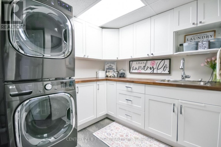 7 ORSI DRIVE, Oro-Medonte, Ontario, L3V7Z7