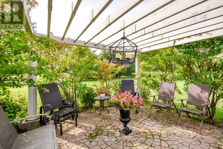 7 ORSI DRIVE, Oro-Medonte, Ontario, L3V7Z7