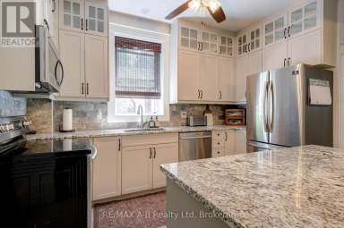 77 BLANSHARD STREET West Perth (Mitchell) Ontario photo 20