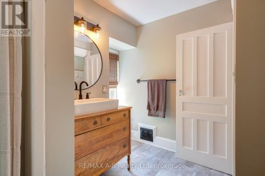 77 BLANSHARD STREET West Perth (Mitchell) Ontario photo 30