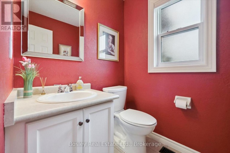 292 MILLBURN BOULEVARD, Centre Wellington (Fergus), Ontario, N1M3S3