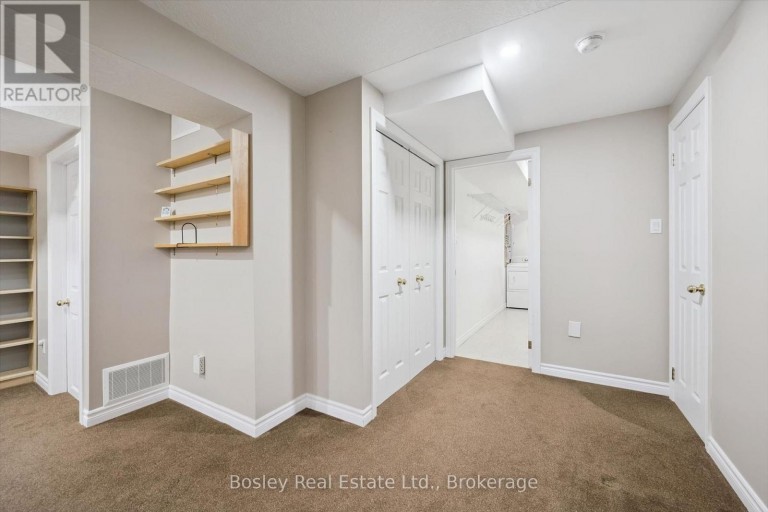 292 MILLBURN BOULEVARD, Centre Wellington (Fergus), Ontario, N1M3S3