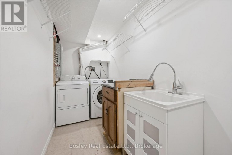 292 MILLBURN BOULEVARD, Centre Wellington (Fergus), Ontario, N1M3S3