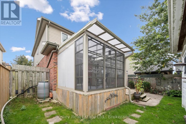 292 MILLBURN BOULEVARD, Centre Wellington (Fergus), Ontario, N1M3S3