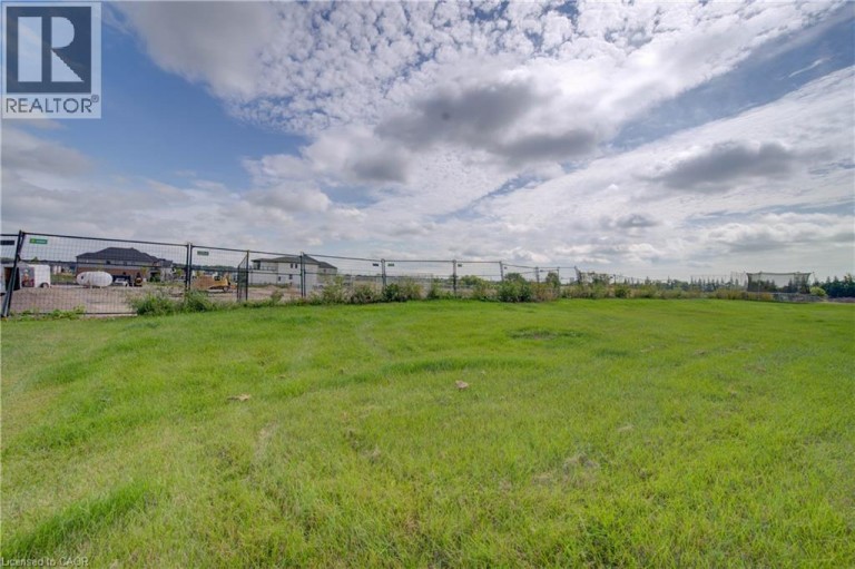 10 MUNN Crescent, Paris, Ontario, N3L0N3