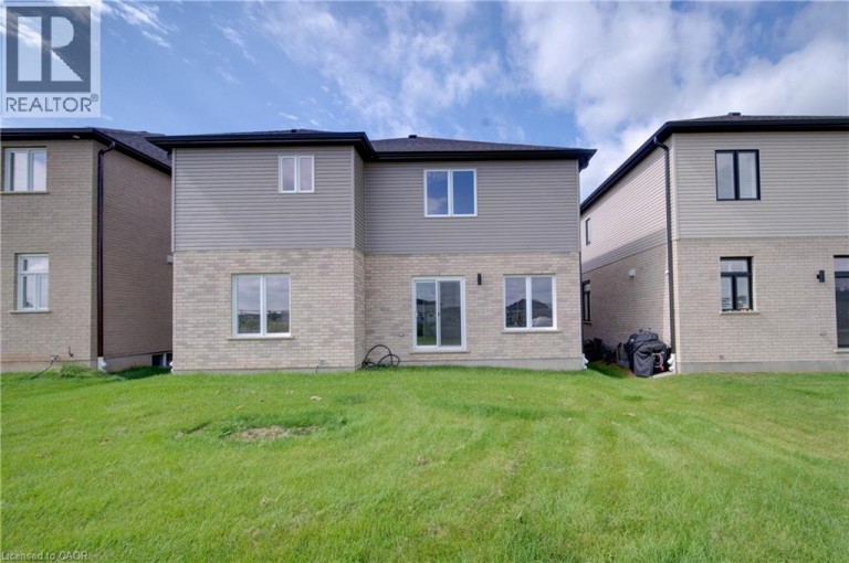 10 MUNN Crescent, Paris, Ontario, N3L0N3