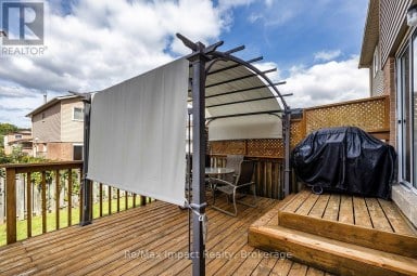 122 WRIGHT CRESCENT Ajax (Central) Ontario photo 8