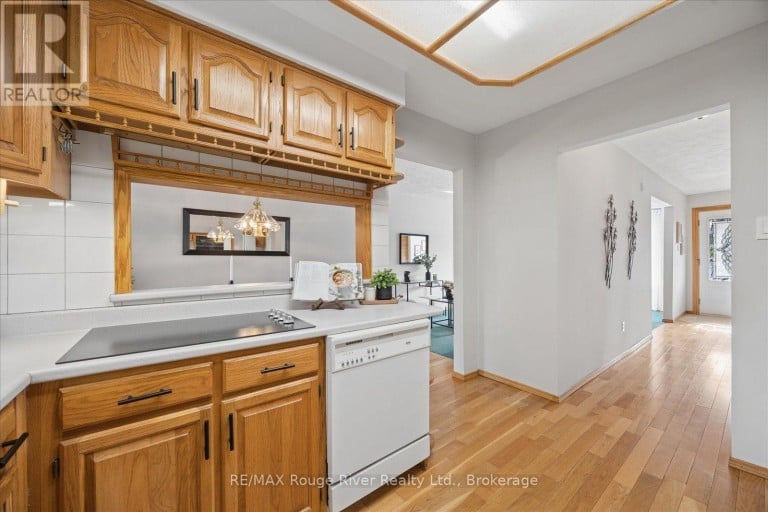 748 HILLCROFT STREET, Oshawa (Eastdale), Ontario, L1G7H6