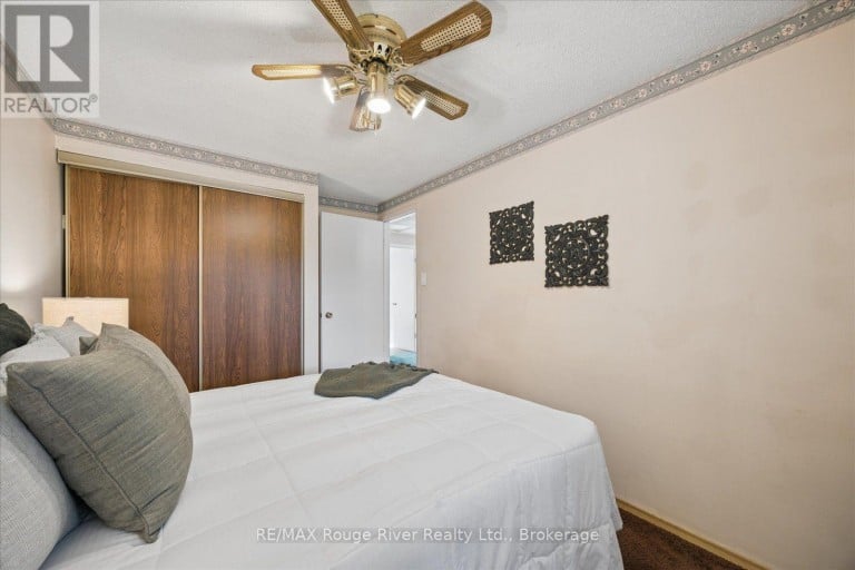 748 HILLCROFT STREET, Oshawa (Eastdale), Ontario, L1G7H6